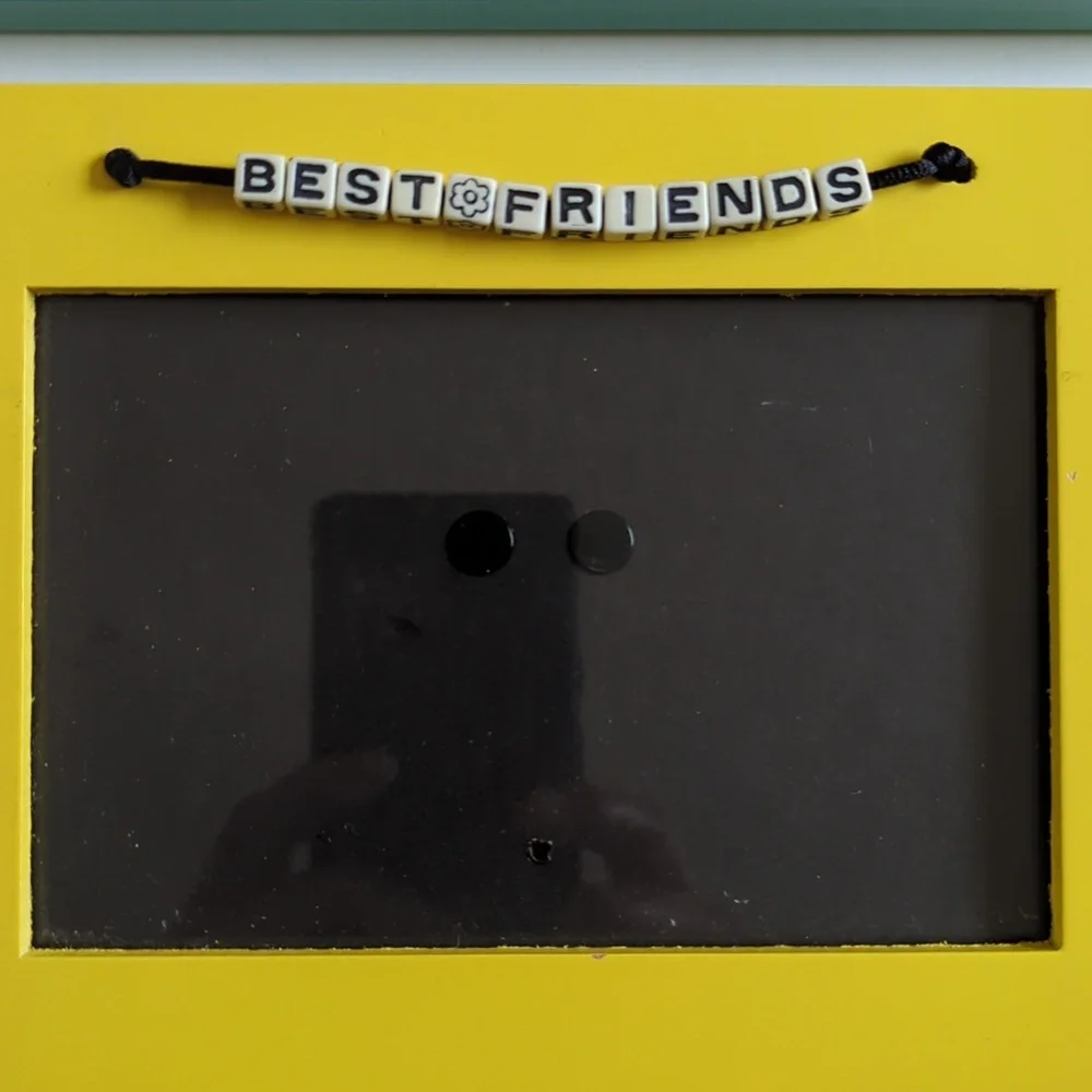 Friends Photo Frames 1 Solid Blue FRIENDS 1 Solid Yellow BEST FRIENDS 4x6